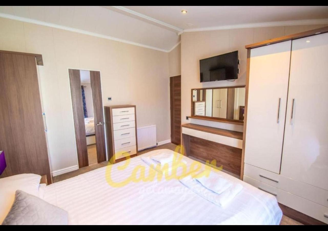 Mp768 - Camber Sands Holiday Park - Huge Lodge - Small Dog Friendly - Sleeps 8 المظهر الخارجي الصورة