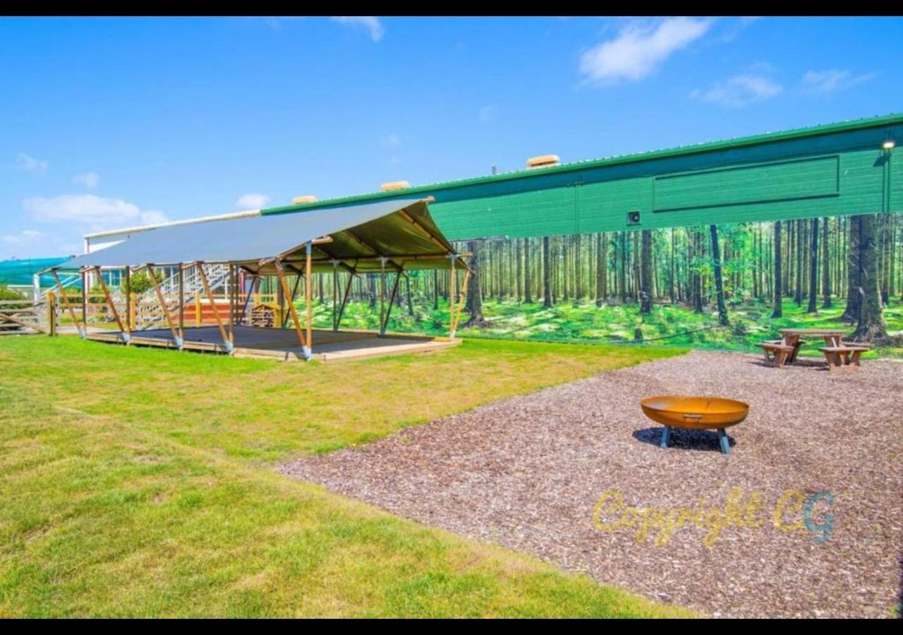 Mp768 - Camber Sands Holiday Park - Huge Lodge - Small Dog Friendly - Sleeps 8 المظهر الخارجي الصورة