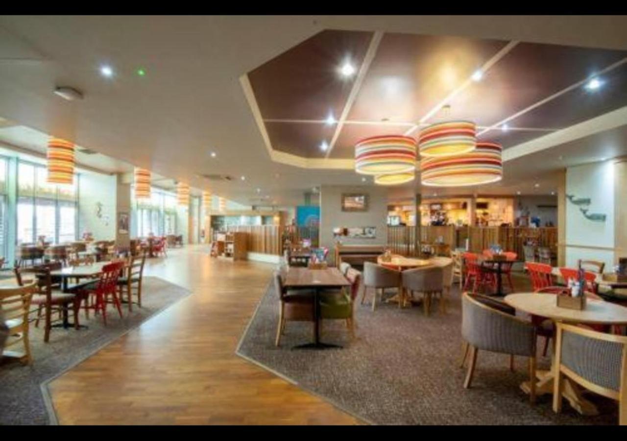 Mp768 - Camber Sands Holiday Park - Huge Lodge - Small Dog Friendly - Sleeps 8 المظهر الخارجي الصورة